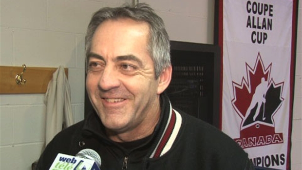 Gaétan Boucher est venu supporter le CRS et son fils Jean-François
