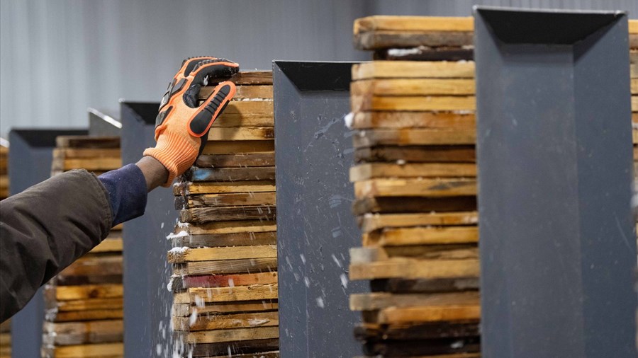 Le taux de chômage a reculé en novembre au Canada