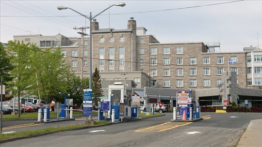 Hôpital de Saint-Georges: taux d'occupation de 105% à l'urgence