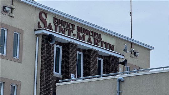 Un référendum envisagé à Saint-Martin sur le projet de terrain de tennis