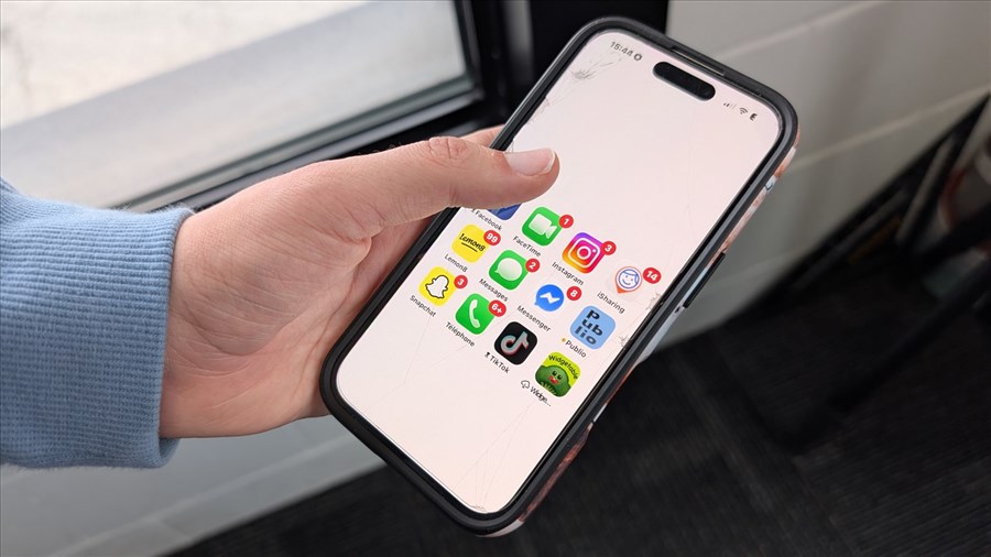 Les Québécois passent 3 heures et 41 minutes par jour sur les réseaux sociaux