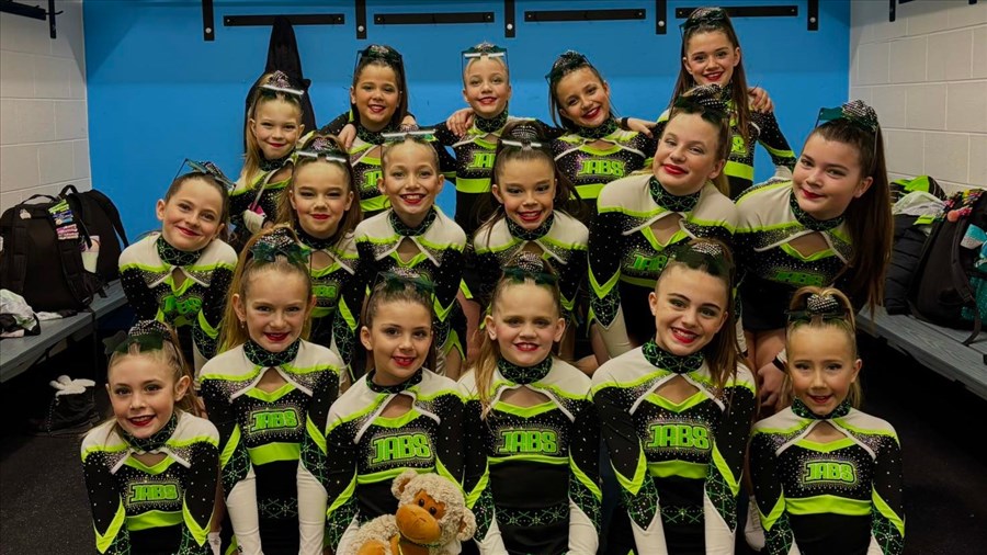 Les Jabs Cheerleading brillent au championnat provincial