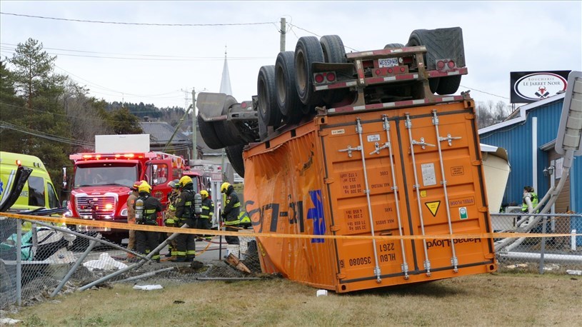 Accident mortel à Vallée-Jonction: des accusations seront portées contre le camionneur