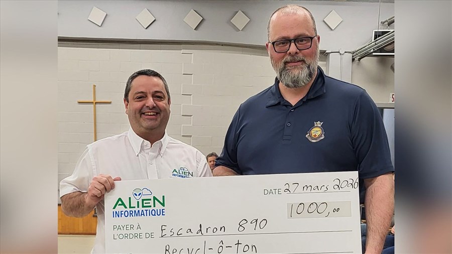 Don de 1 000 $ aux cadets de l'air