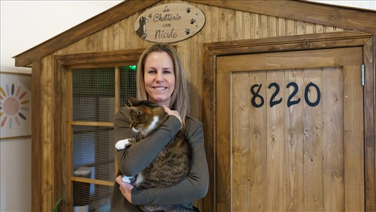 Kira embellit la vie des habitants de la Maison des aînés à Saint-Martin