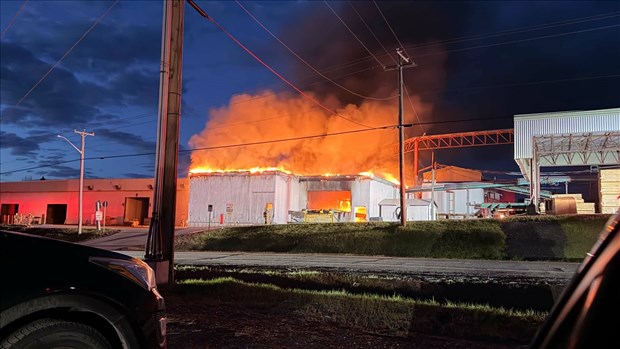 Un incendie touche une industrie à Saint-Côme-Linière