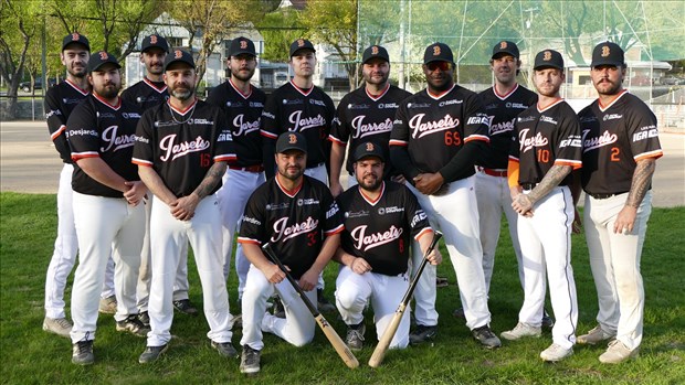 Une victoire de 8-6 pour les Jarrets Noirs de Beauce