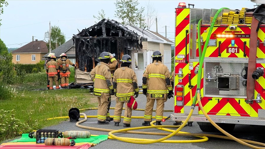 Feu de cabanon à Saint-Georges