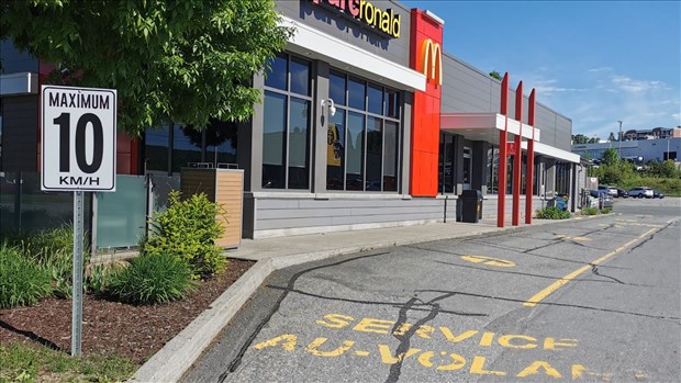 La coroner dépose son rapport sur la mort d'une piétonne au McDo de Saint-Georges